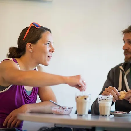 Ostello Backpackers Sonnenhof - *