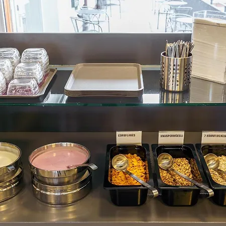 Хостел Backpackers Sonnenhof - *